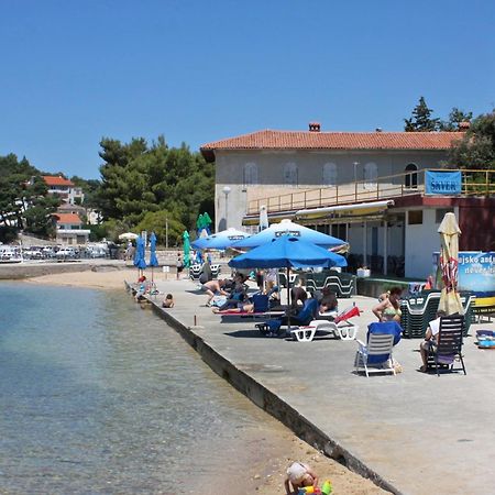 Apartments And Rooms By The Sea Palit, Rab - 5044 Εξωτερικό φωτογραφία