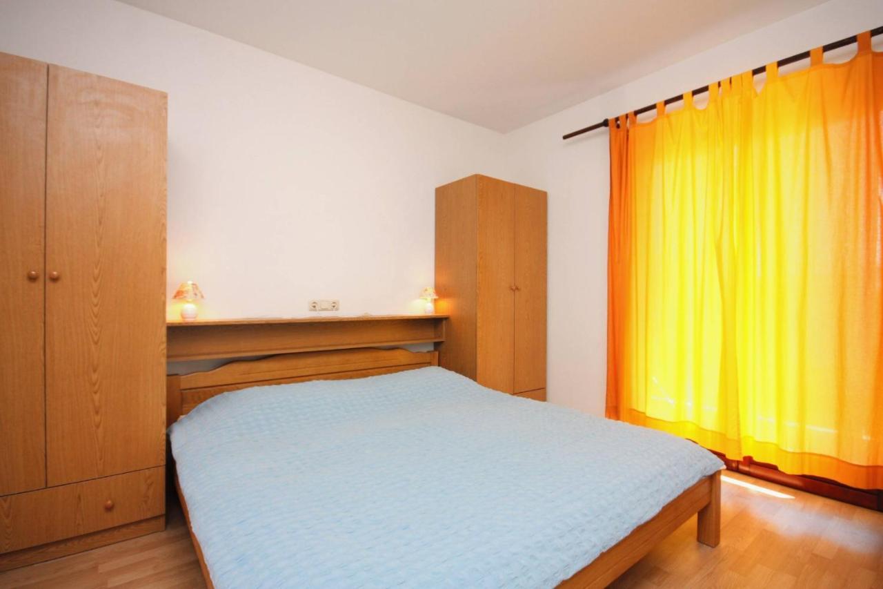 Apartments And Rooms By The Sea Palit, Rab - 5044 Εξωτερικό φωτογραφία