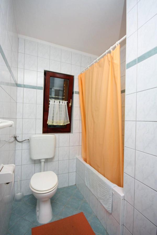 Apartments And Rooms By The Sea Palit, Rab - 5044 Εξωτερικό φωτογραφία