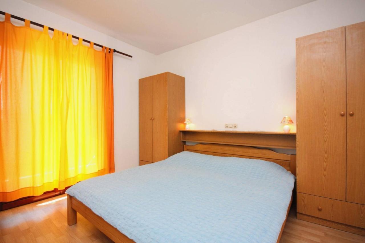 Apartments And Rooms By The Sea Palit, Rab - 5044 Εξωτερικό φωτογραφία