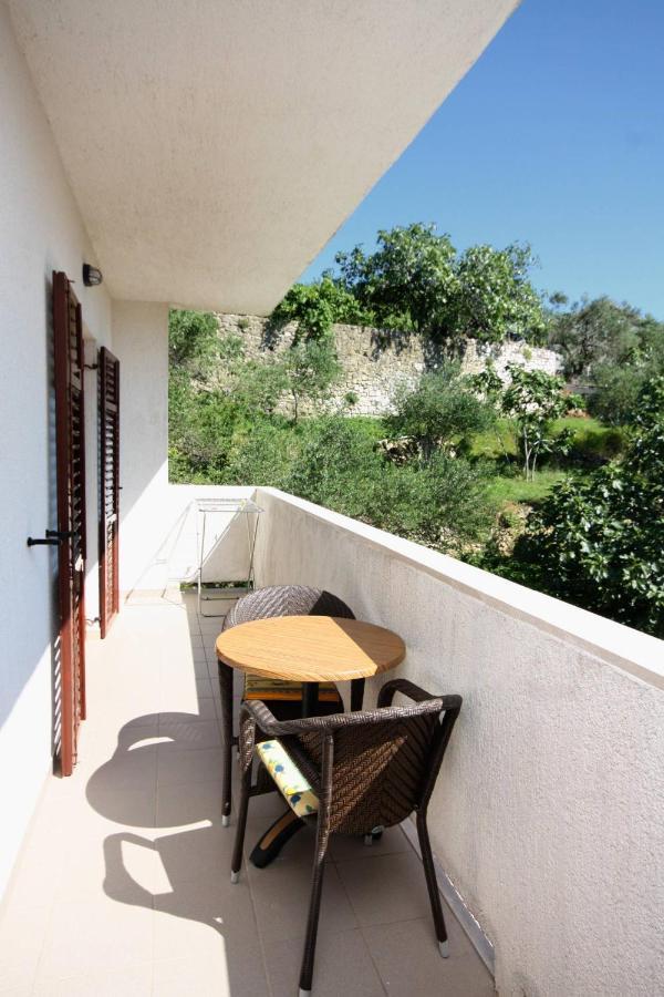 Apartments And Rooms By The Sea Palit, Rab - 5044 Εξωτερικό φωτογραφία