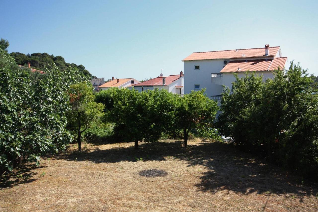 Apartments And Rooms By The Sea Palit, Rab - 5044 Εξωτερικό φωτογραφία