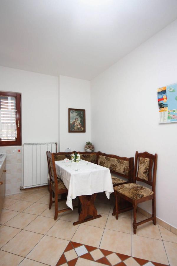 Apartments And Rooms By The Sea Palit, Rab - 5044 Εξωτερικό φωτογραφία
